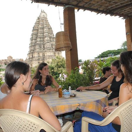 Gopi Guest House Hampi Extérieur photo